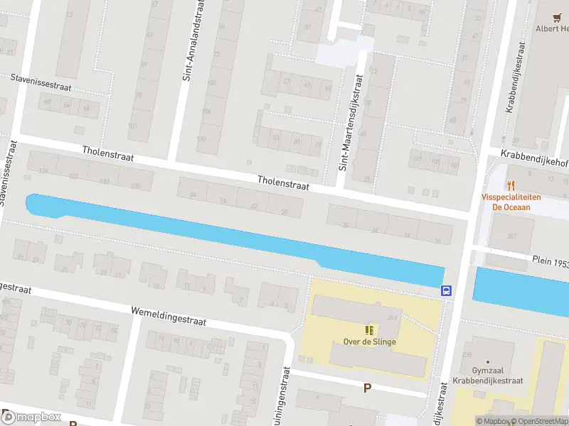 Ambulance met gepaste spoed naar de Tholenstraat in Rotterdam