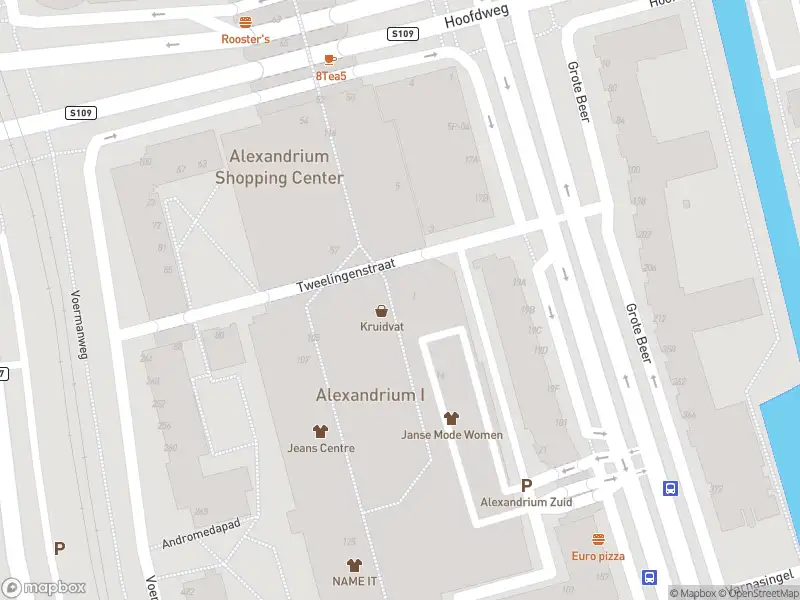 Ambulance met grote spoed naar de Korte Poolsterstraat in Rotterdam