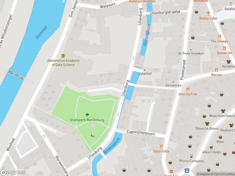 Brandweer met gepaste spoed naar de Uilenburg in 's-Hertogenbosch