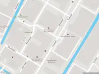 Brandweer met grote spoed naar de Touwbaan in Leiderdorp vanwege voertuigbrand