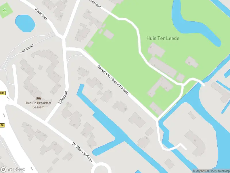 Ambulance met gepaste spoed naar de Baron van Heemstralaan in Sassenheim