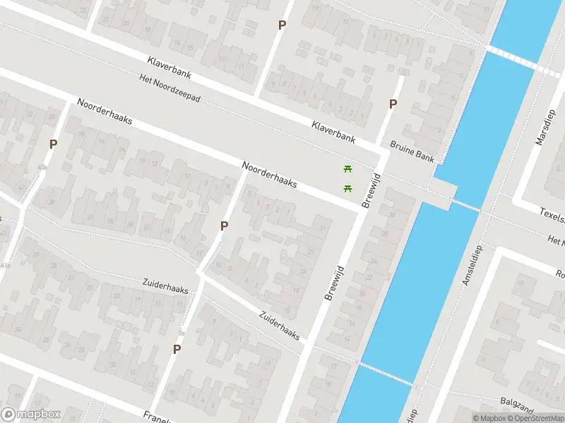 Ambulance met gepaste spoed naar de Noorderhaaks in Volendam