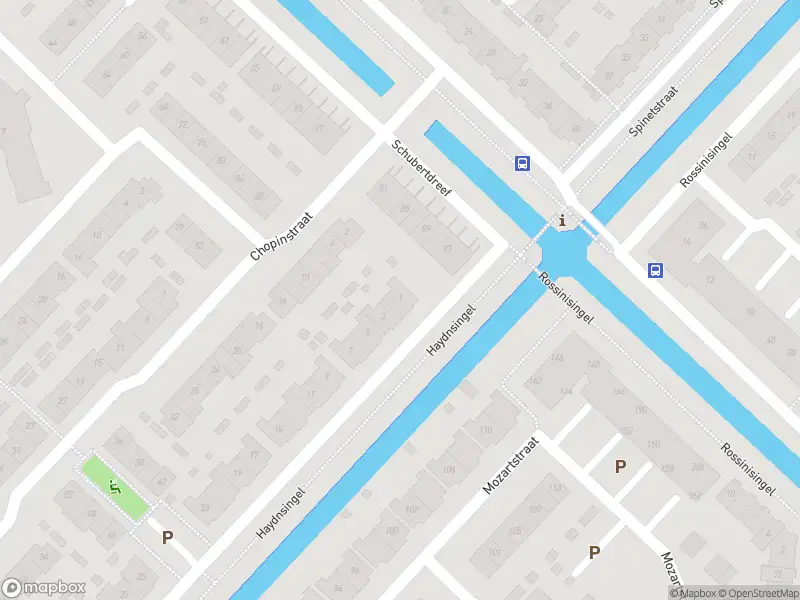 Ambulance met gepaste spoed naar de Haydnsingel in Barendrecht