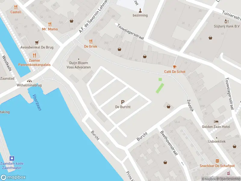 Ambulance naar de Burcht in Zaandam vanwege ongeval met letsel