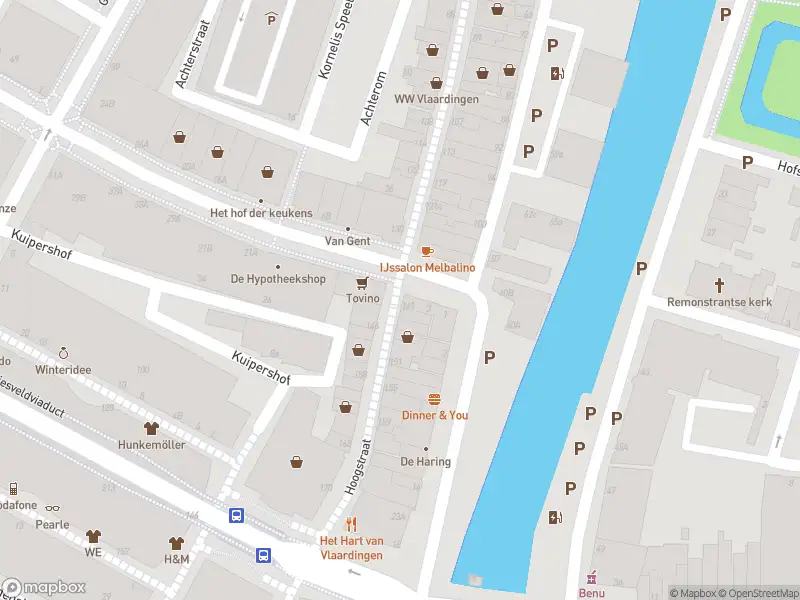 Ambulance met gepaste spoed naar de Korte Hoogstraat in Vlaardingen