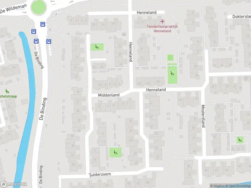 Ambulance met gepaste spoed naar de Middenland in Koog aan de Zaan