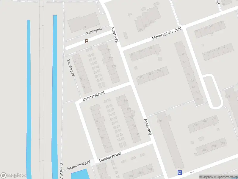 Ambulance met gepaste spoed naar de Donnerstraat in Rotterdam