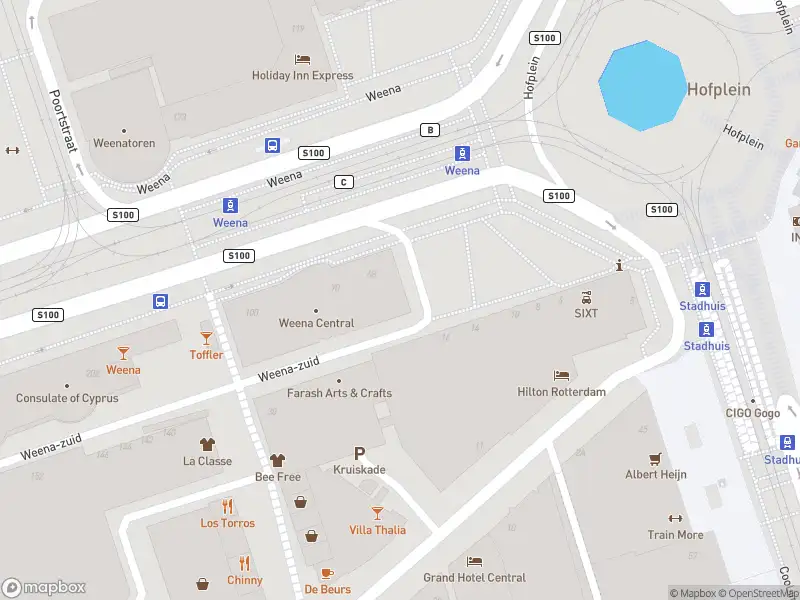 Ambulance met gepaste spoed naar de Weena in Rotterdam