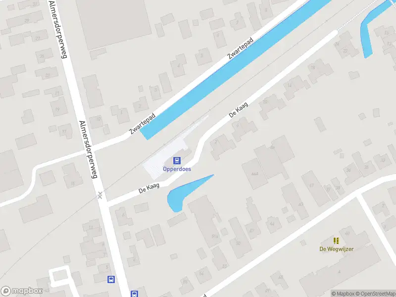 Ambulance met gepaste spoed naar de De Kaag in Opperdoes