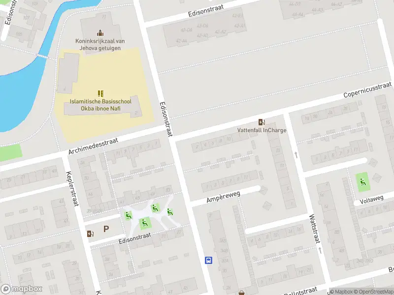 Politie met grote spoed naar de Copernicusstraat in Breda vanwege letsel