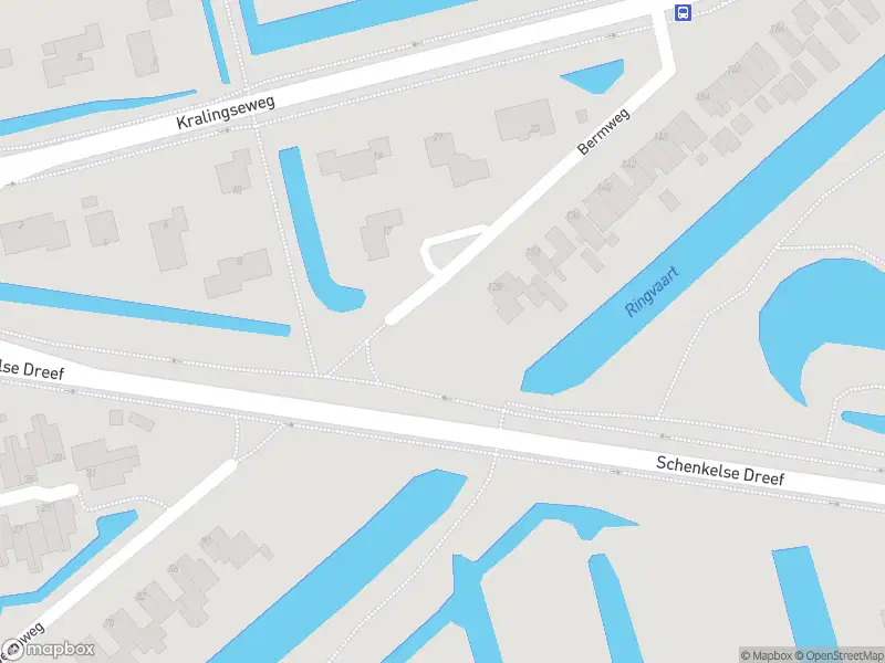 Ambulance met gepaste spoed naar de Bermweg in Capelle aan den IJssel