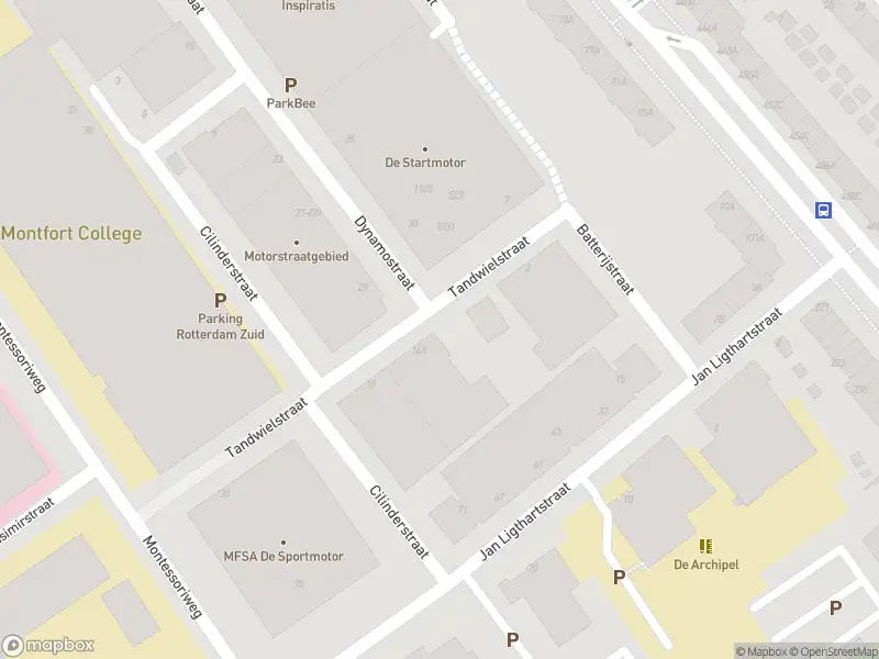 Ambulance met grote spoed naar de Tandwielstraat in Rotterdam