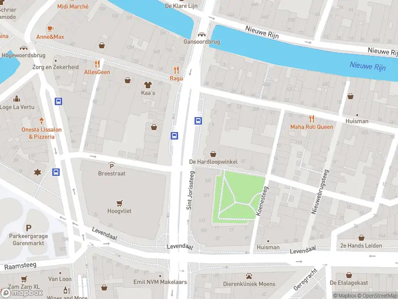 Ambulance met gepaste spoed naar de Sint Jorissteeg in Leiden