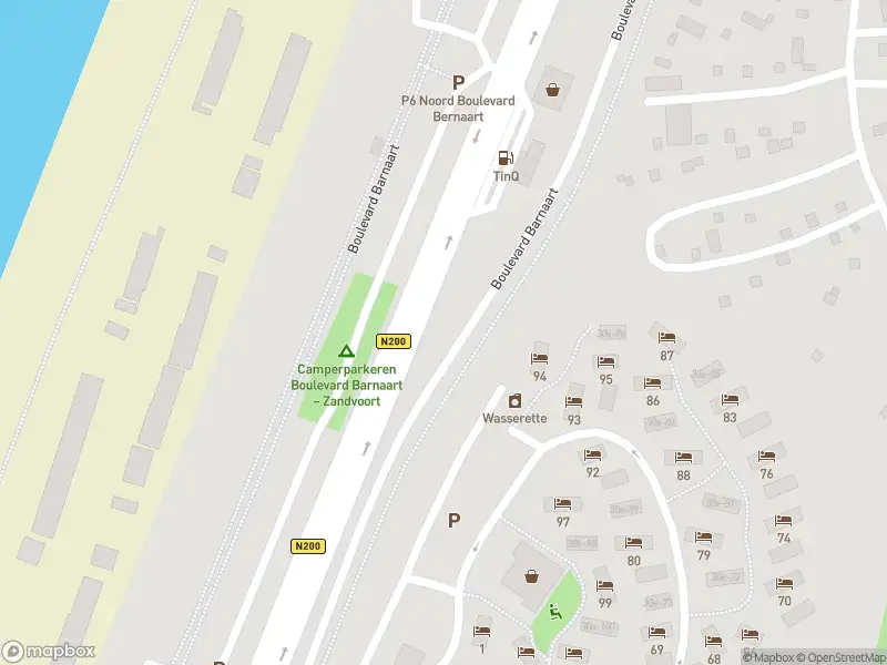 Ambulance met gepaste spoed naar de Boulevard Barnaart in Zandvoort