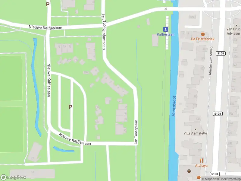 Ambulance met grote spoed naar de Jan Tooropplantsoen in Amstelveen