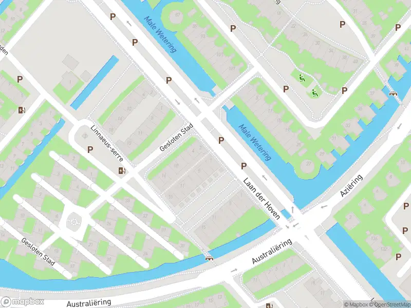 Brandweer met gepaste spoed naar de Hugo de Vries-serre in Amersfoort