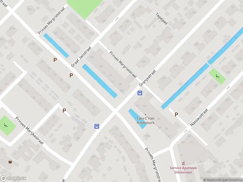 Ambulance met grote spoed naar de Prinses Margrietstraat in Ridderkerk