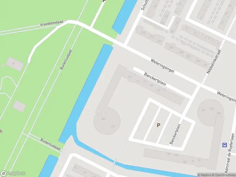 Ambulance met grote spoed naar de Banckertplein in Hendrik-Ido-Ambacht