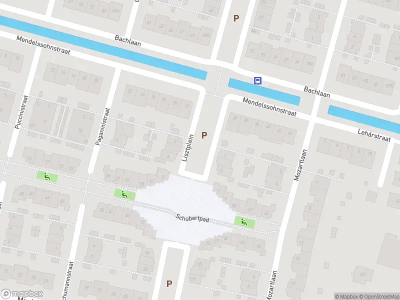 Ambulance met gepaste spoed naar de Lisztplein in Oud-Beijerland