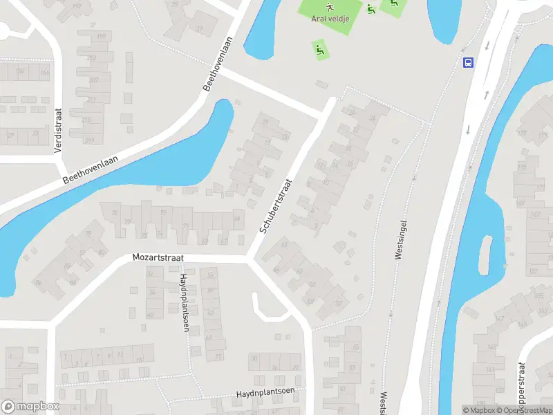Brandweer met gepaste spoed naar de Schubertstraat in Bunschoten-Spakenburg