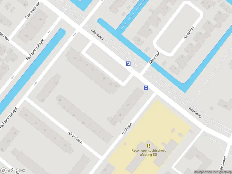 112 melding Ambulance met grote spoed naar de Abeelweg in Rotterdam