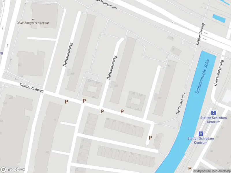 Ambulance met gepaste spoed naar de Delflandseweg in Schiedam
