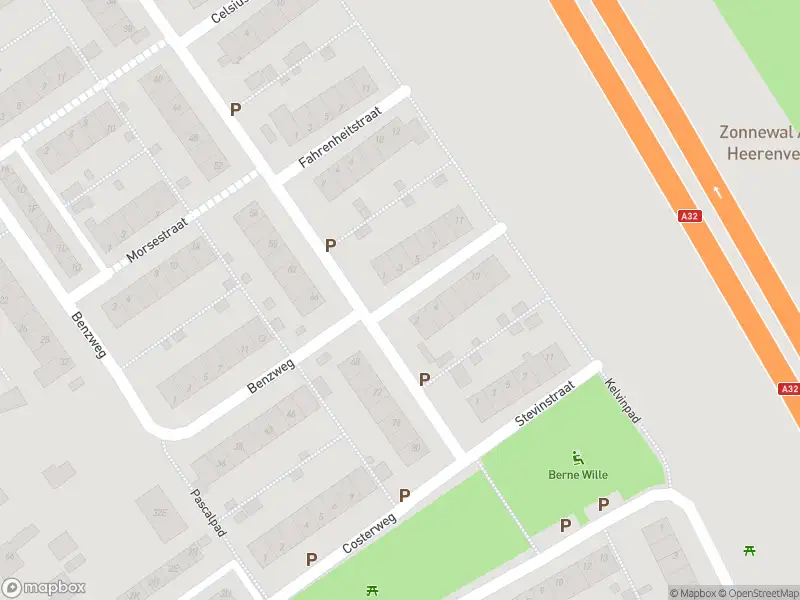 Brandweer met grote spoed naar de Reaumurstraat in Oudeschoot vanwege een buitenbrand