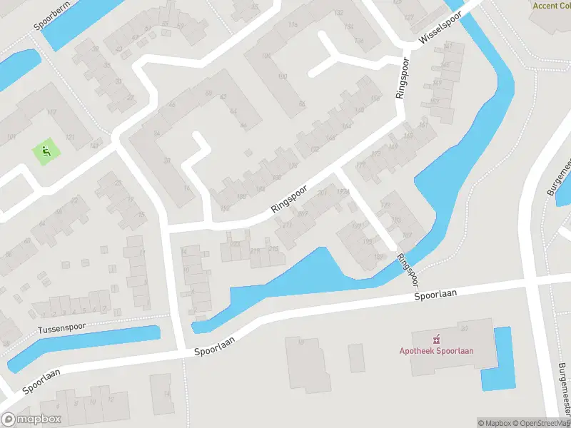 Ambulance met grote spoed naar de Ringspoor in Capelle aan den IJssel