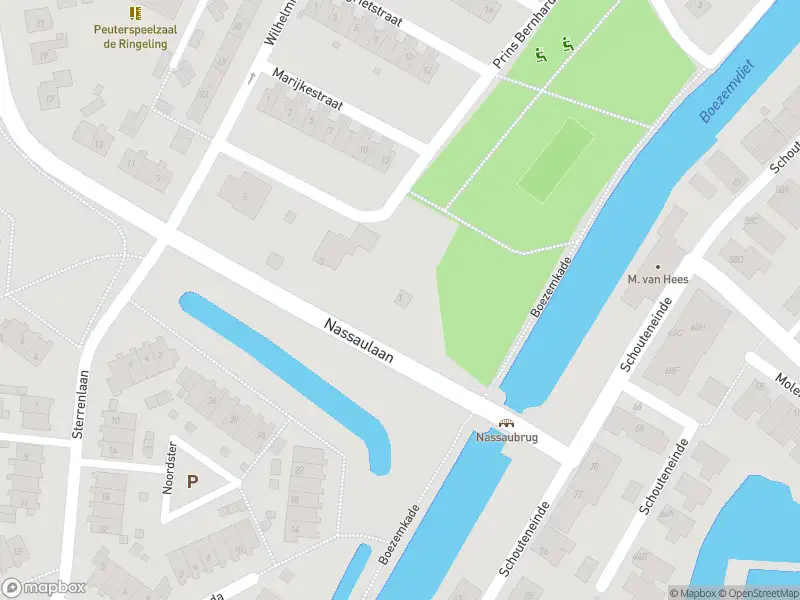 Ambulance met gepaste spoed naar de Nassaulaan in Puttershoek