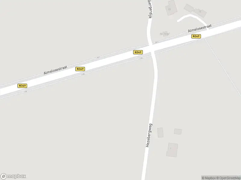 Brandweer met grote spoed naar de Almelosestraat in Agelo vanwege gebouwbrand