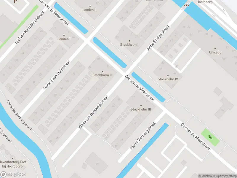 Brandweer met grote spoed naar de Klaas van Reeuwijkstraat in Hoofddorp vanwege een buitenbrand