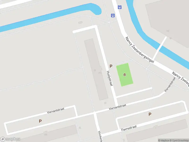 Ambulance met gepaste spoed naar de Huslystraat in Rotterdam