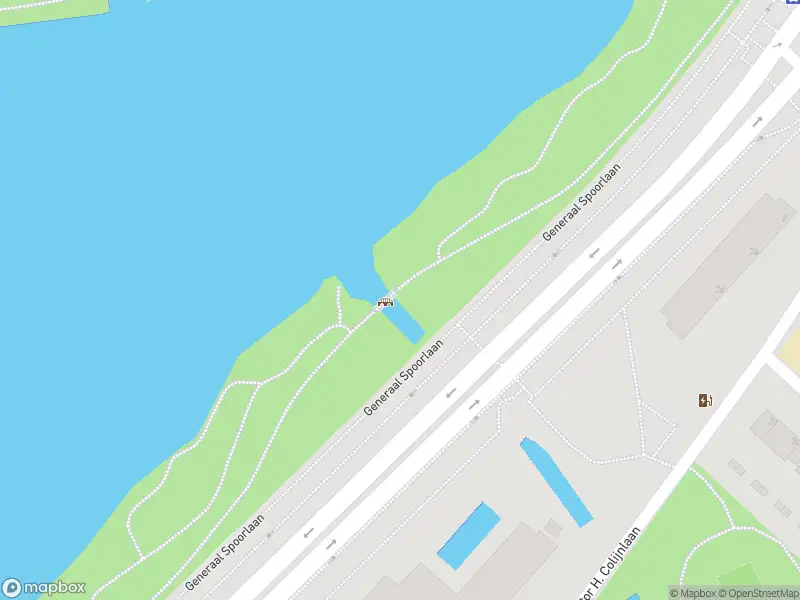 Ambulance met grote spoed naar de Snouck Hurgronjestraat in Rijswijk