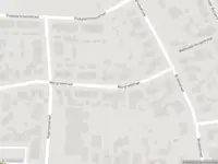 Brandweer met gepaste spoed naar de Pastoor van Tielstraat in Leuth vanwege waarnemen gaslucht