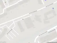 Brandweer met gepaste spoed naar de Hoff van Hollantlaan in Rosmalen vanwege een liftopsluiting