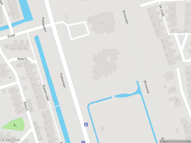 Politie naar de Plataanlaan in Hellevoetsluis vanwege ongeval met letsel