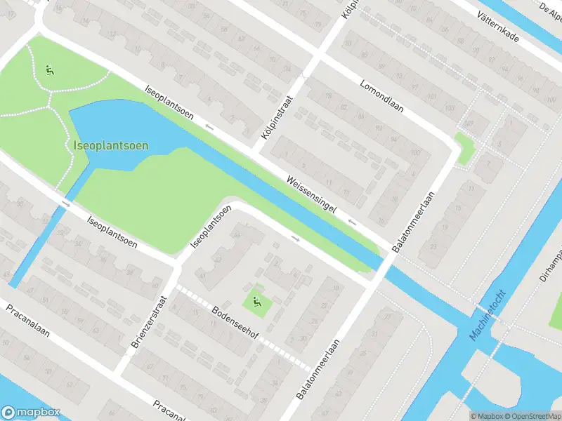 Ambulance met grote spoed naar de Weissensingel in Amsterdam