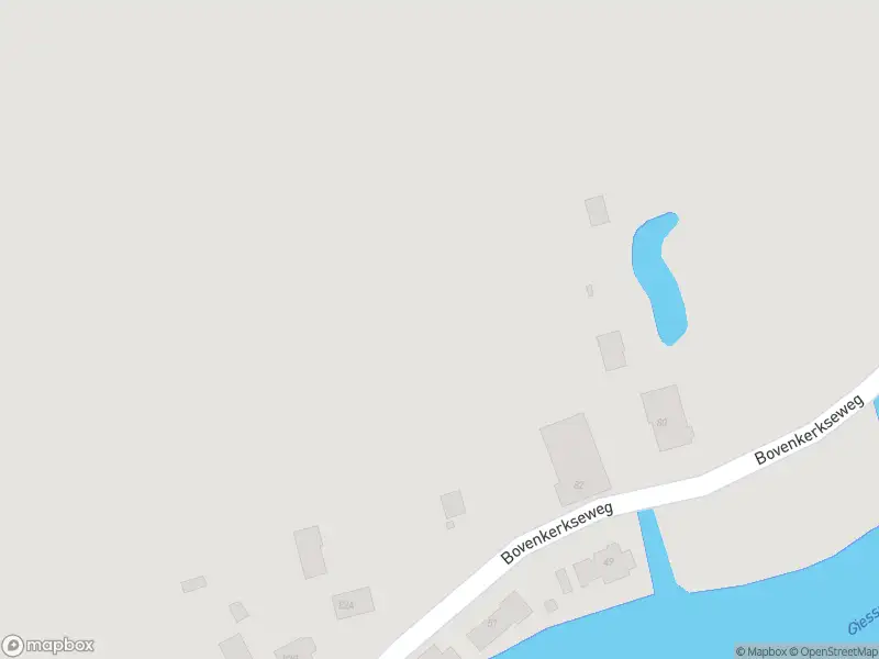 Ambulance met gepaste spoed naar de Bovenkerkseweg in Giessenburg