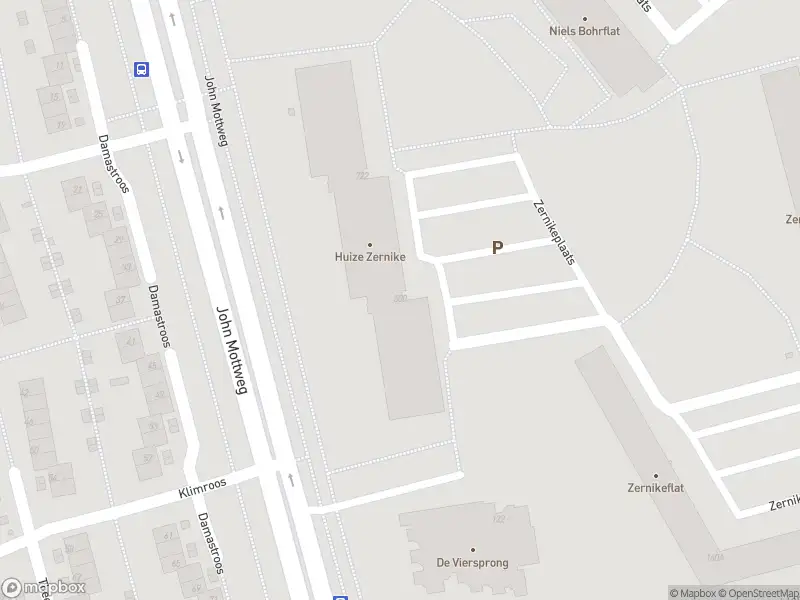 Ambulance met gepaste spoed naar de Zernikeplaats in Rotterdam