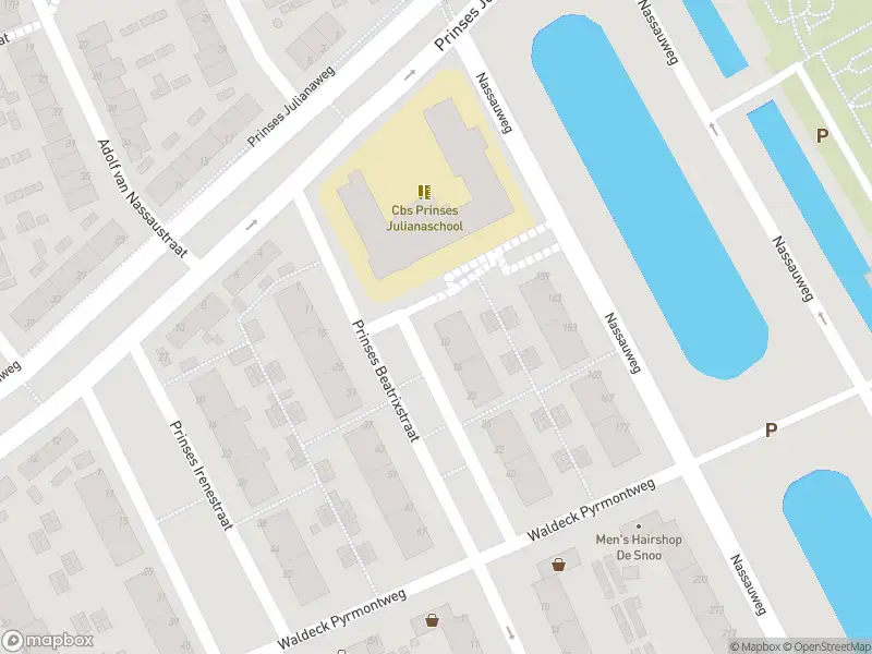 Ambulance met gepaste spoed naar de Prinses Beatrixstraat in Dordrecht