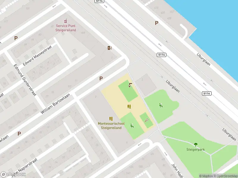 Brandweer met gepaste spoed naar de John Hadleystraat in Amsterdam vanwege een buitenbrand