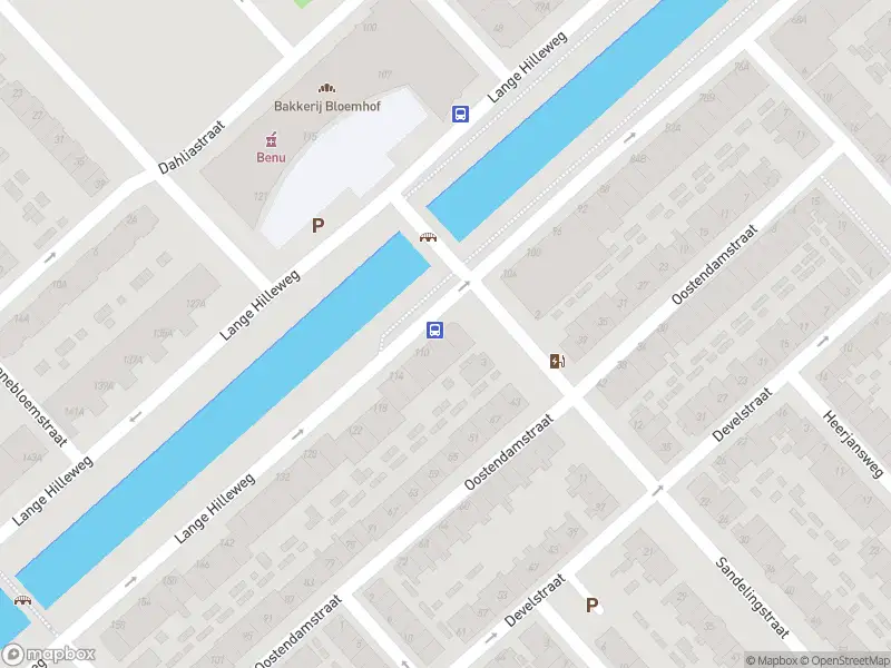 Ambulance met gepaste spoed naar de Lange Hilleweg in Rotterdam
