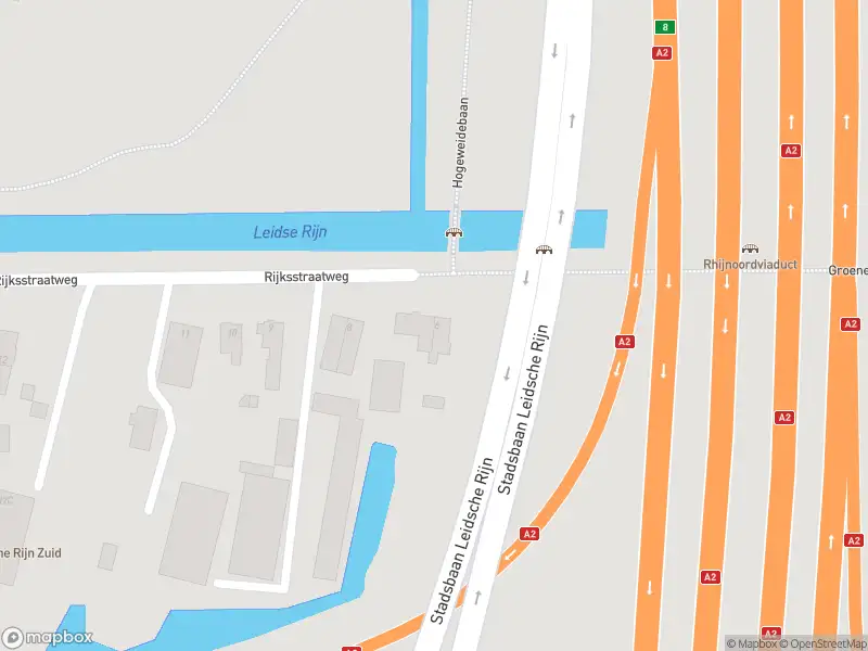 Politie naar de Rijksstraatweg in Utrecht vanwege personen te water