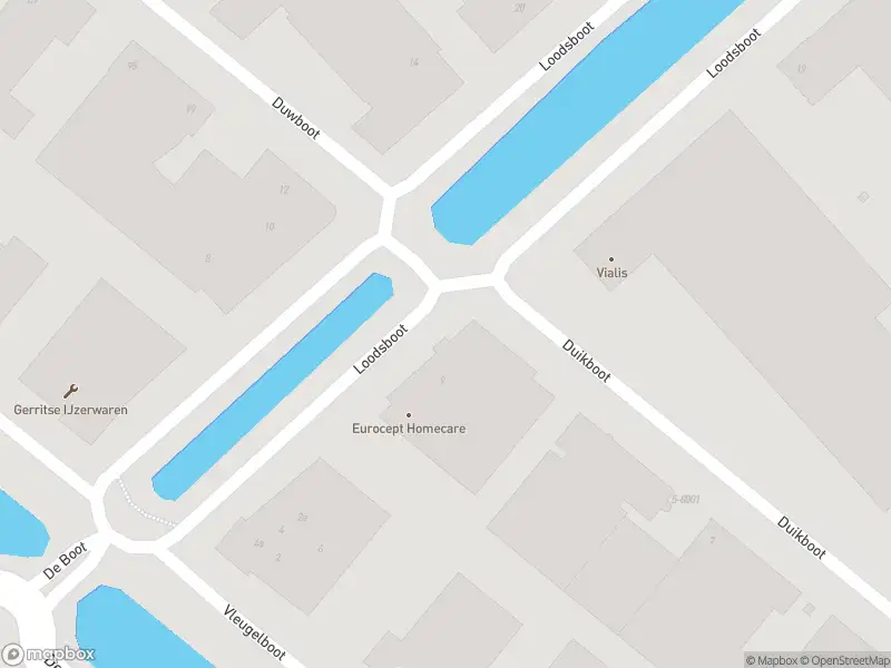 Brandweer met gepaste spoed naar de Vleugelboot in Houten