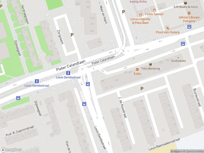 Ambulance met grote spoed naar de Louis Schottingstraat in Amsterdam