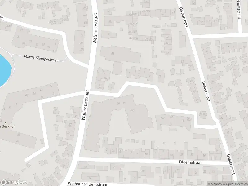 Brandweer met gepaste spoed naar de Bilderdijkstraat in Winterswijk vanwege een liftopsluiting
