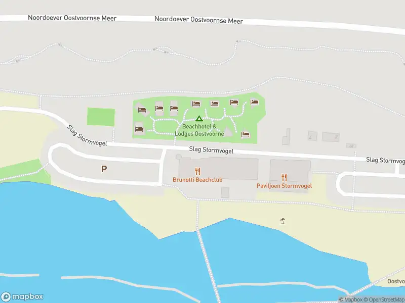 Ambulance met gepaste spoed naar de Noordoever Oostv Meer in Oostvoorne