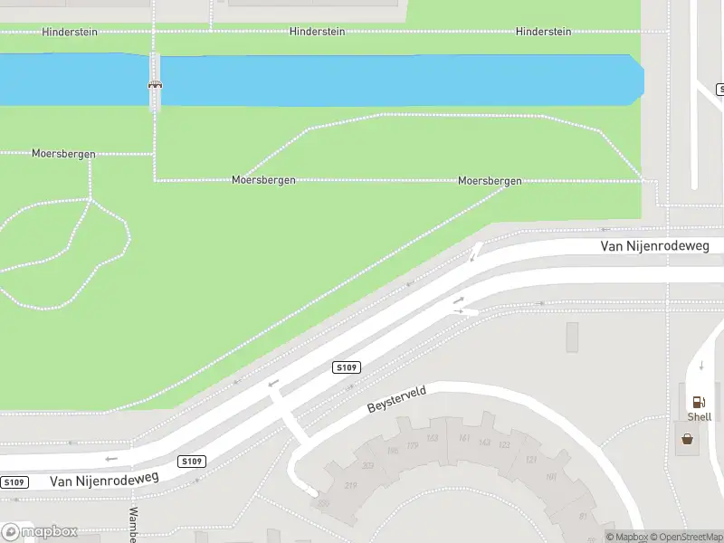 Brandweer met gepaste spoed naar de Van Heenvlietlaan in Amsterdam vanwege een buitenbrand