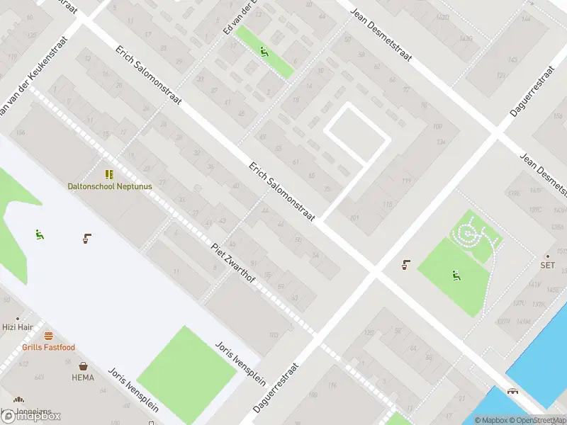 Ambulance met grote spoed naar de Johan van der Keukenstraat in Amsterdam