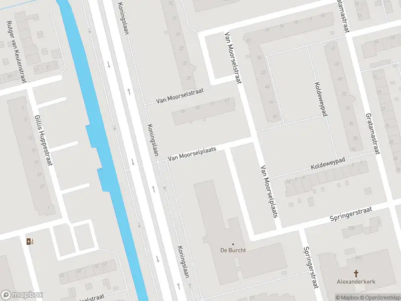 Brandweer met gepaste spoed naar de Everaertstraat in Rotterdam vanwege wateroverlast